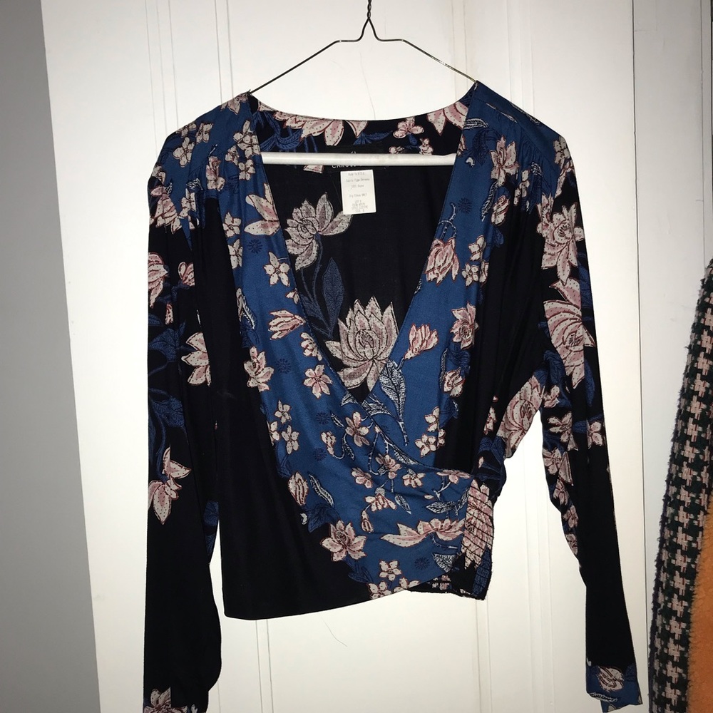 Vintage Carole Little floral top